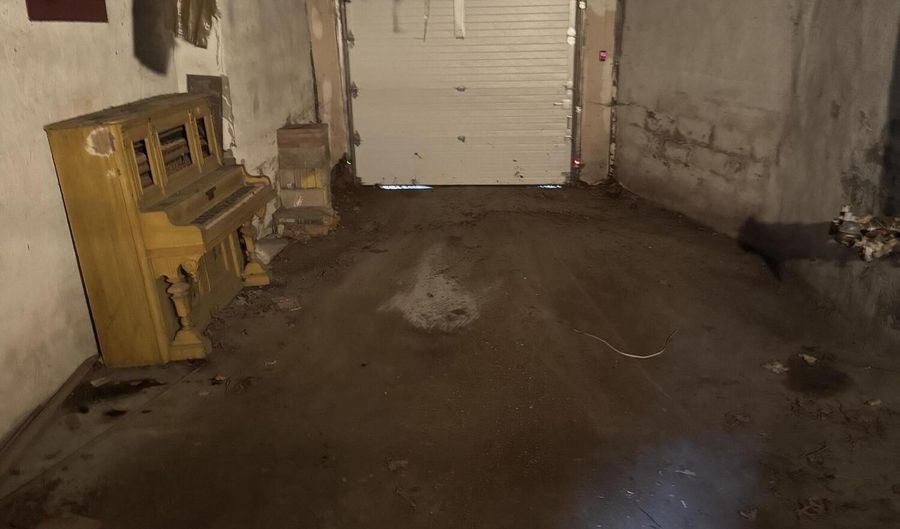 701 MAPLE St, Atlantic, IA 50022 - 3 Beds, 2 Bath