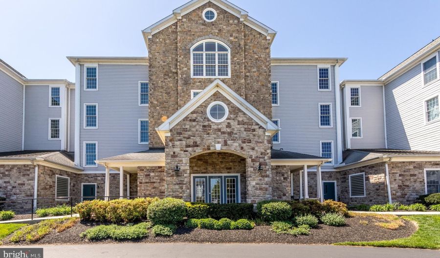 4760 WATER PARK Dr G, Belcamp, MD 21017 - 2 Beds, 2 Bath