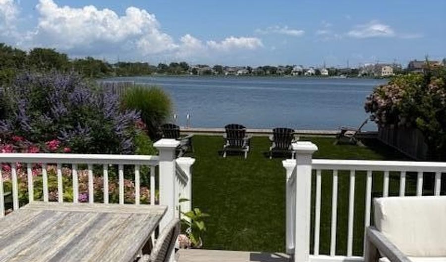 76 Bridge Avenue Unit Rear Cottage Rear Cottage, Bay Head, NJ 08742 - 1 Beds, 1 Bath