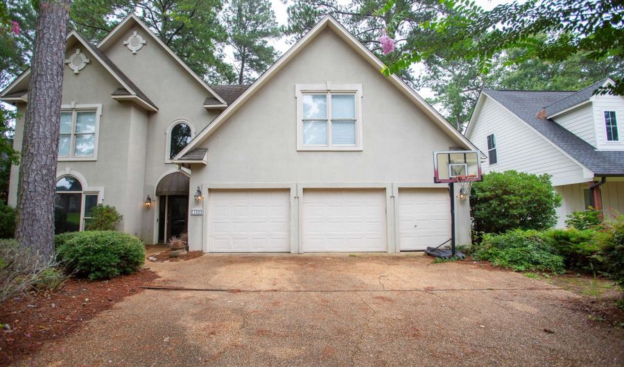 132 Pine Ridge Cir, Brandon, MS 39047 - 5 Beds, 4 Bath