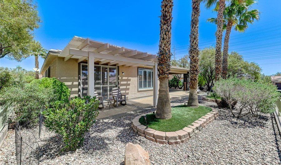 10237 Andante Ct, Las Vegas, NV 89135 - 2 Beds, 3 Bath