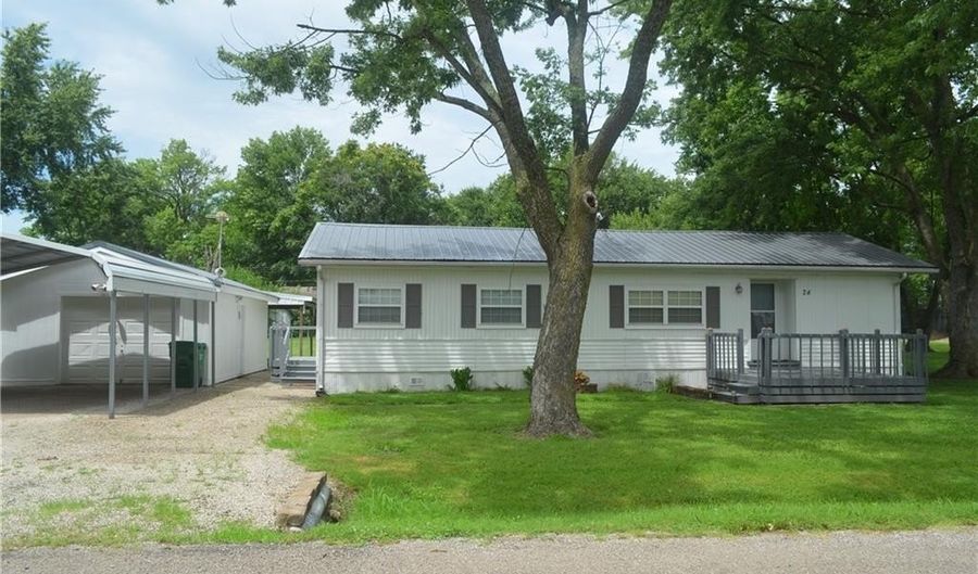 24 W 2nd St, Adrian, MO 64720 - 3 Beds, 1 Bath