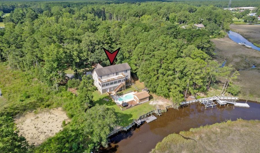 8597 Doar Rd, Awendaw, SC 29429 - 5 Beds, 5 Bath