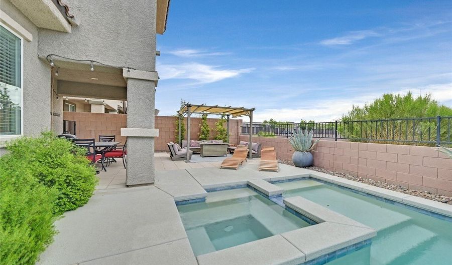 2486 Dragon Fire Ln, Henderson, NV 89052 - 4 Beds, 3 Bath
