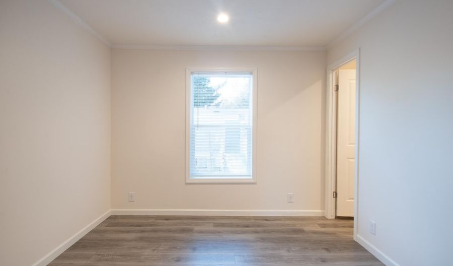 200 BEECHWOOD Ave 28, Dover, DE 19901 - 4 Beds, 2 Bath