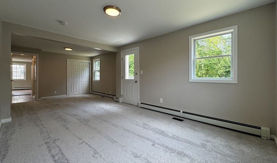 28 Freeman St, Avon, MA 02322 - 3 Beds, 1 Bath