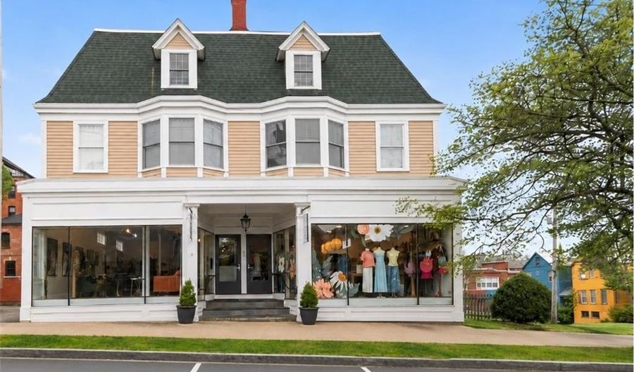 18 State St 5, Bristol, RI 02809 - 2 Beds, 1 Bath