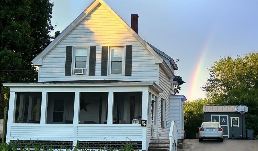 154 Cook St, Auburn, ME 04210 - 3 Beds, 2 Bath