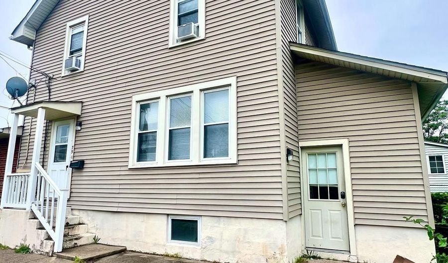 75 E BROWNING Rd, Bellmawr, NJ 08031 - 3 Beds, 2 Bath