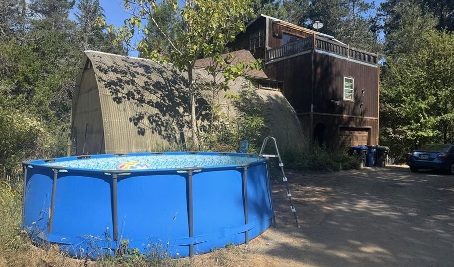 28270 Albion Ridge Rd, Albion, CA 95410 - 3 Beds, 3 Bath