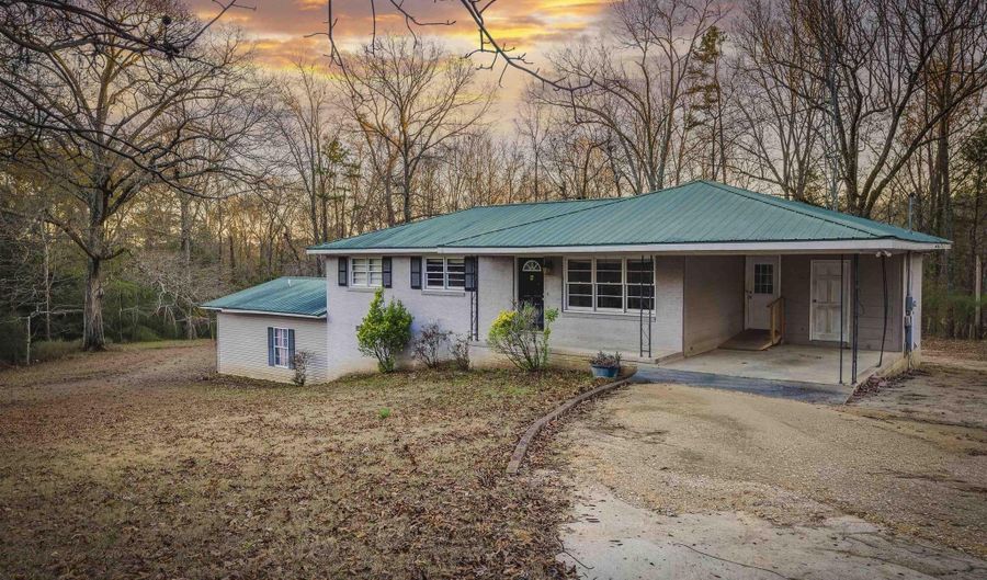 1374 Gladden Ln, Alexandria, AL 36250 - 3 Beds, 3 Bath