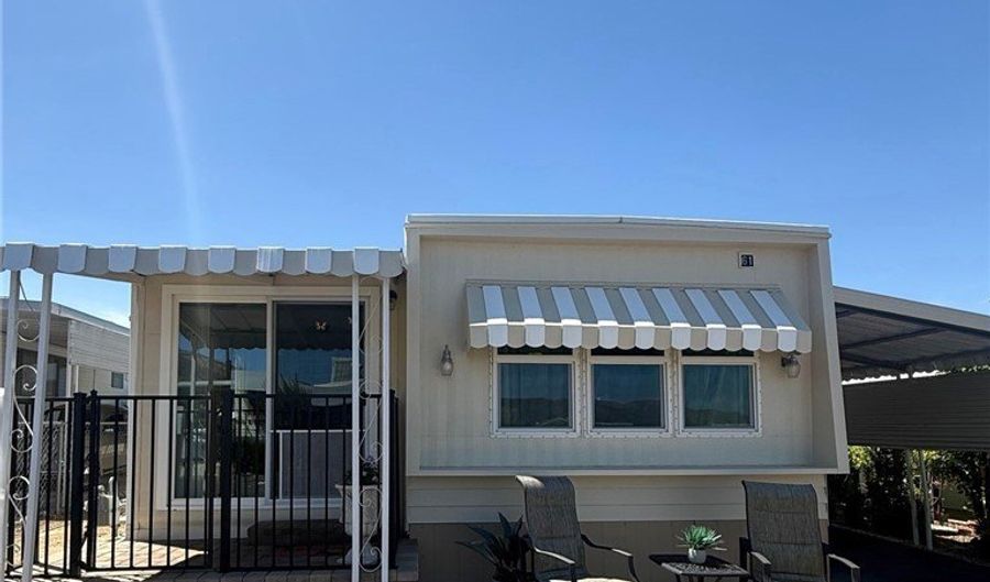 10675 Bryant St 61, Yucaipa, CA 92399 - 2 Beds, 1 Bath