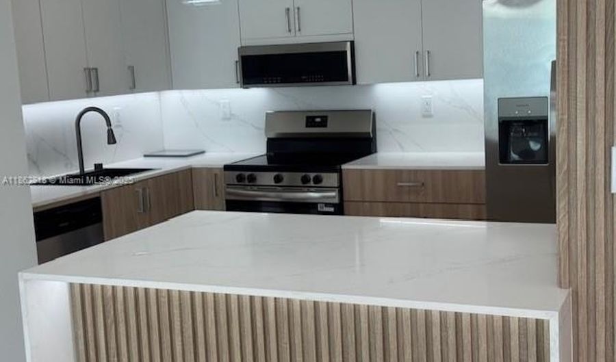 18151 NE 31st Ct 904, Aventura, FL 33160 - 2 Beds, 2 Bath