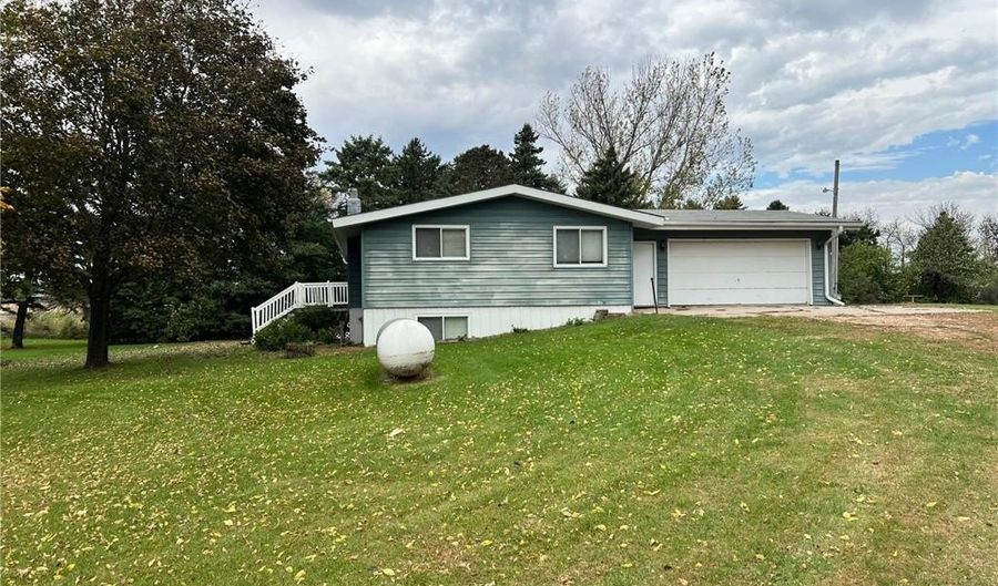 2256 90th St SW, Appleton, MN 56208 - 5 Beds, 3 Bath