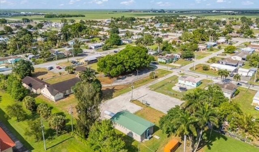 224 NW G Ave, Belle Glade, FL 33430 - 0 Beds, 2 Bath