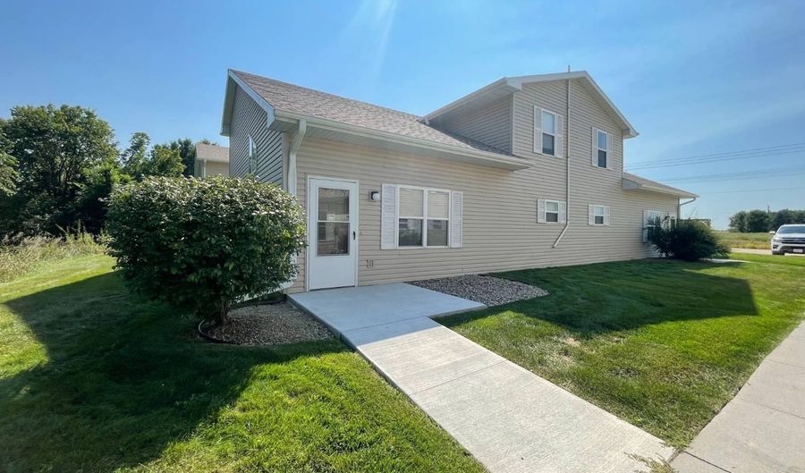 132 S Hall, Ainsworth, NE 69210 - 3 Beds, 2 Bath