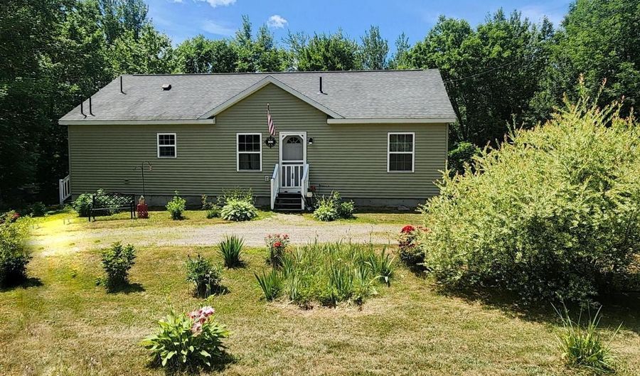 461 Four Mile Square Rd, Anson, ME 04911 - 3 Beds, 2 Bath