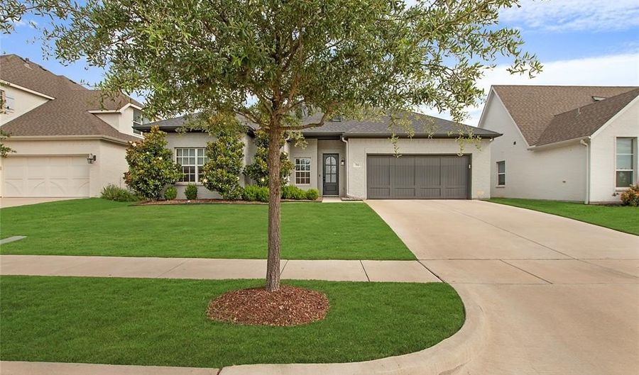712 Tallgrass Dr, Aledo, TX 76008 - 3 Beds, 3 Bath