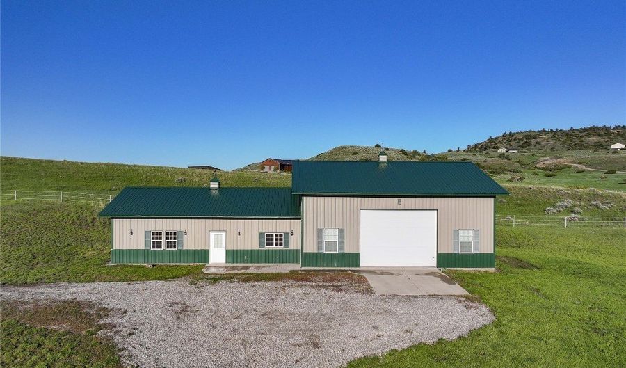 115 Otter Creek Rd, Big Timber, MT 59011 - 1 Beds, 1 Bath
