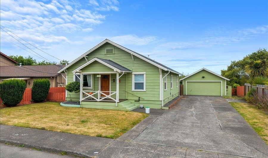 1230 Mcmahan St, Arcata, CA 95521 - 3 Beds, 2 Bath
