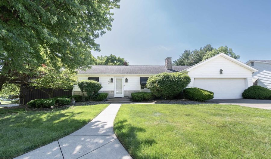 205 N Baum St, Avilla, IN 46710 - 4 Beds, 5 Bath
