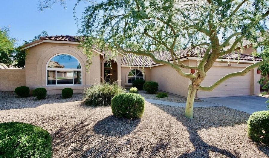 4645 E MAZATZAL Dr, Cave Creek, AZ 85331 - 3 Beds, 2 Bath