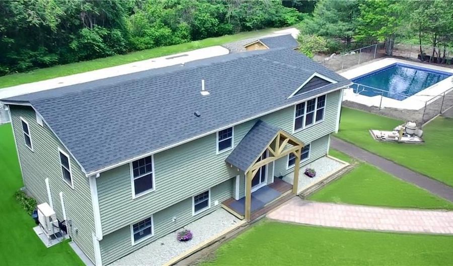 112 Cranberry Ridge Rd, Glocester, RI 02857 - 3 Beds, 2 Bath