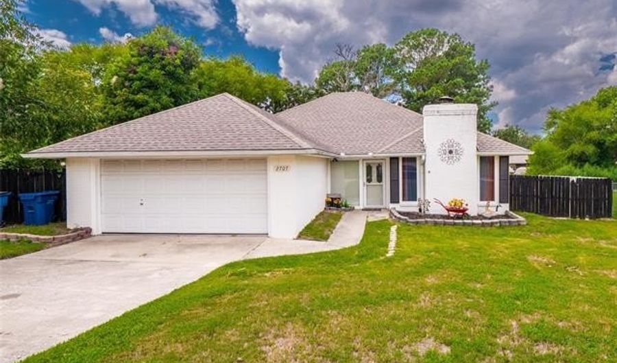 2707 S Brookside Cir, McAlester, OK 74501 - 3 Beds, 2 Bath