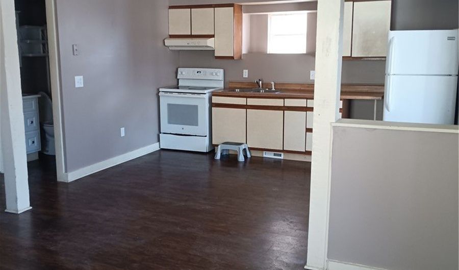 505 Rentschler St, Akron, OH 44304 - 4 Beds, 2 Bath