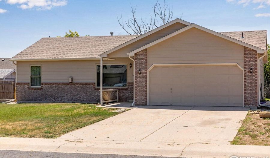 527 Ash Ave, Ault, CO 80610 - 3 Beds, 2 Bath
