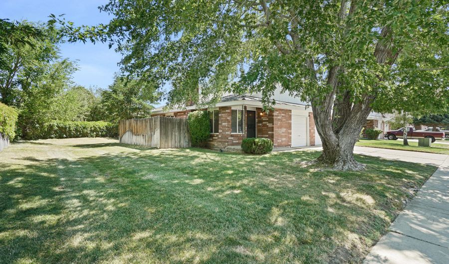 3291 Imperial Way, Carson City, NV 89706 - 2 Beds, 1 Bath