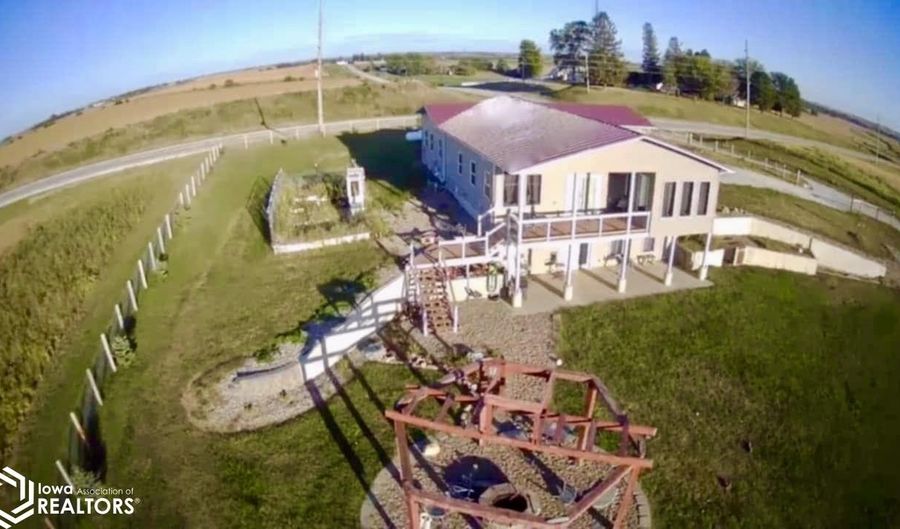 1705 Whitney St, Atlantic, IA 50022 - 4 Beds, 3 Bath