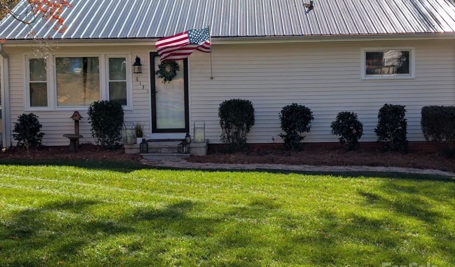 613 Gurley St, Albemarle, NC 28001 - 3 Beds, 1 Bath