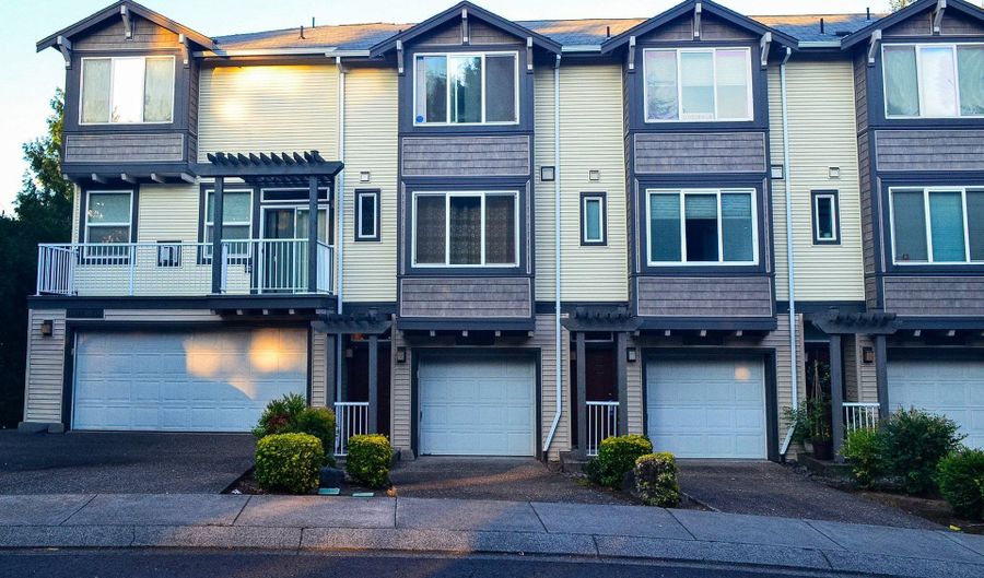 13700 SW SCHOLLS FERRY Rd 102, Beaverton, OR 97007 - 2 Beds, 3 Bath