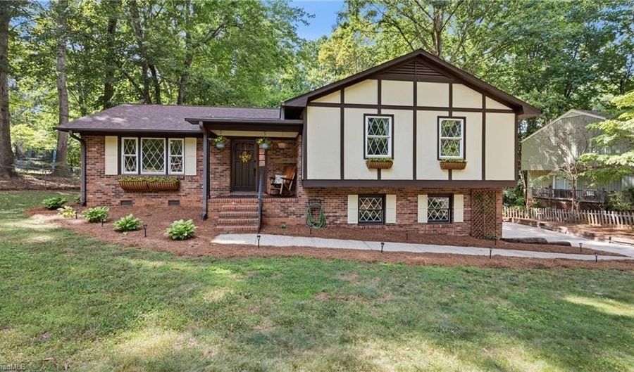 159 Charlotte Pl, Advance, NC 27006 - 3 Beds, 2 Bath