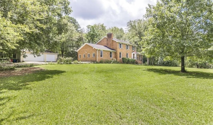 1404 Beaver Oaks Dr, Macon, GA 31220 - 4 Beds, 4 Bath