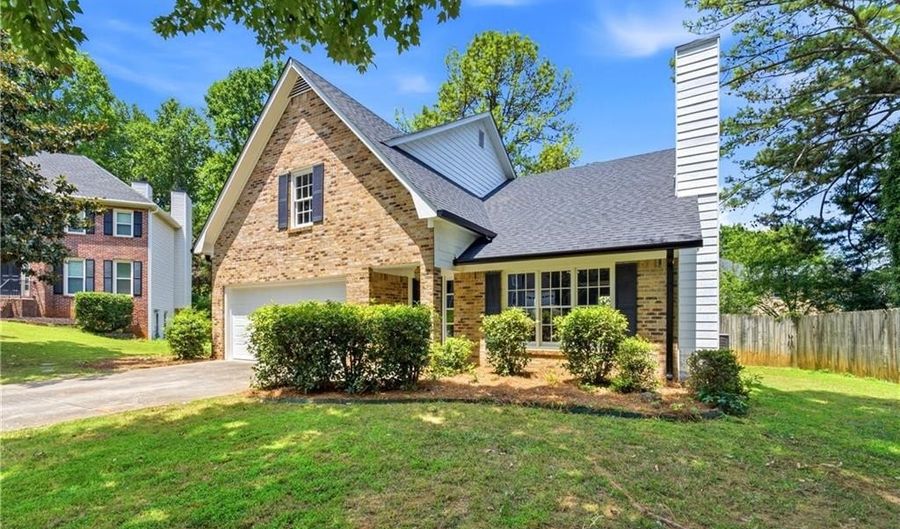 2110 November Ct NW, Acworth, GA 30102 - 3 Beds, 3 Bath