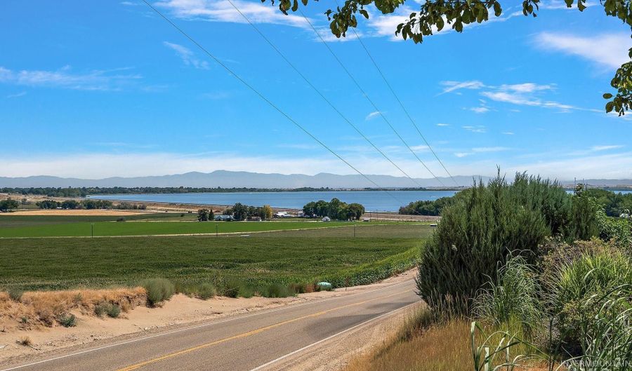 18227 Southlake Cir, Caldwell, ID 83607 - 6 Beds, 5 Bath