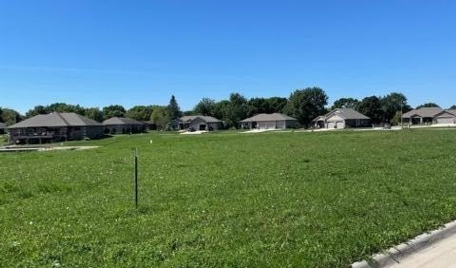 506 Eastland Cir, Algona, IA 50511 - 0 Beds, 0 Bath