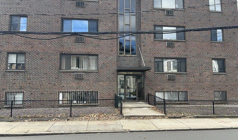 39 Linden St 32, Boston, MA 02135 - 2 Beds, 1 Bath