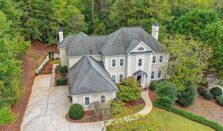 3610 Mansions Pkwy, Berkeley Lake, GA 30096 - 4 Beds, 5 Bath