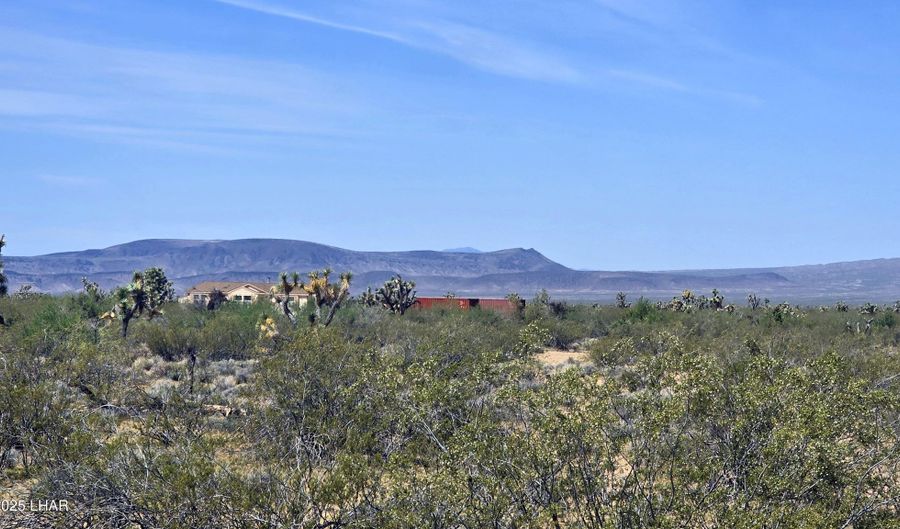 5558 E Red Barrel Rd, Yucca, AZ 86438 - 3 Beds, 2 Bath
