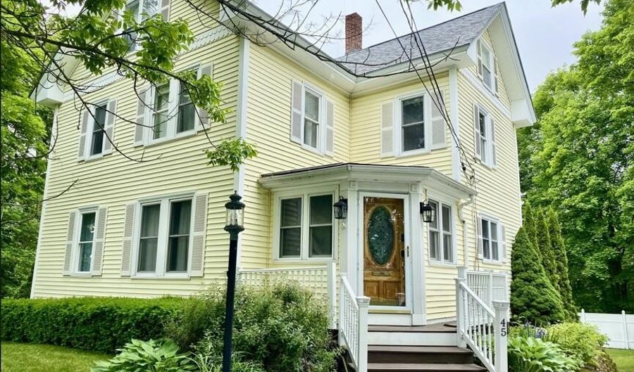 45 Tyler Ave, Bangor, ME 04401 - 3 Beds, 3 Bath