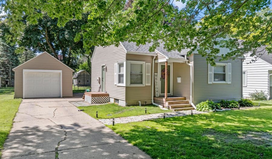 1903 4th Ave SW, Austin, MN 55912 - 3 Beds, 2 Bath