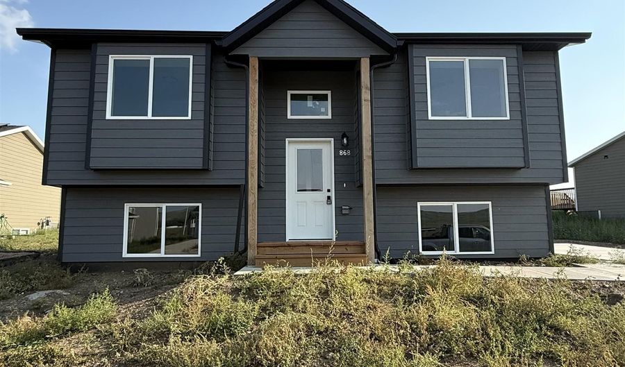 868 Yorktown Blvd, Box Elder, SD 57719 - 2 Beds, 1 Bath