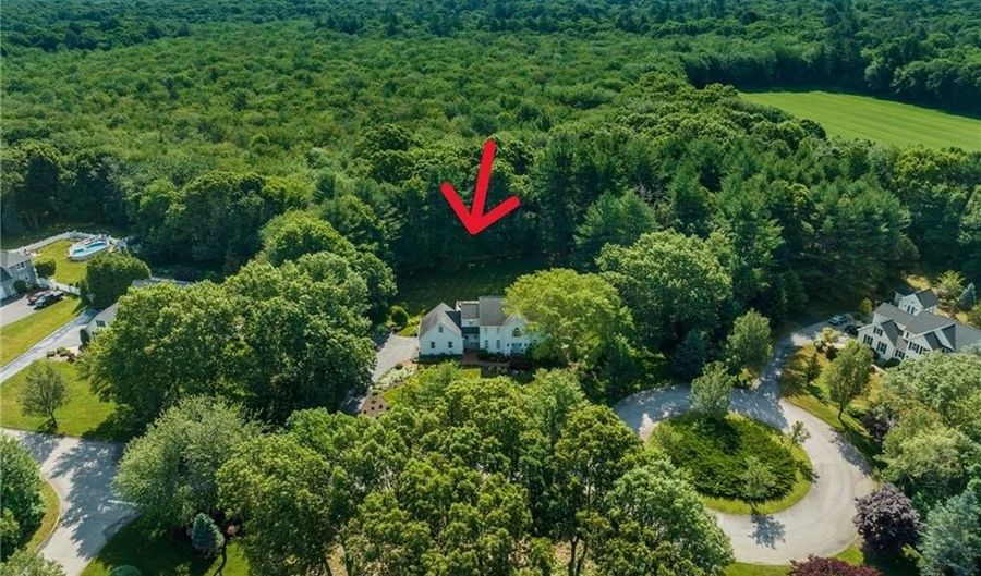 150 Delta Dr, North Kingstown, RI 02874 - 4 Beds, 4 Bath