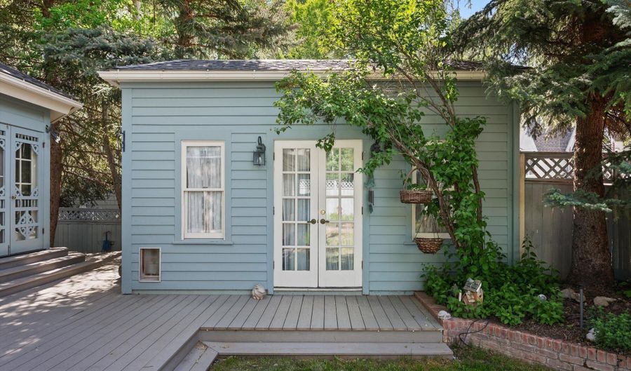 715 W Smuggler St, Aspen, CO 81611 - 4 Beds, 4 Bath
