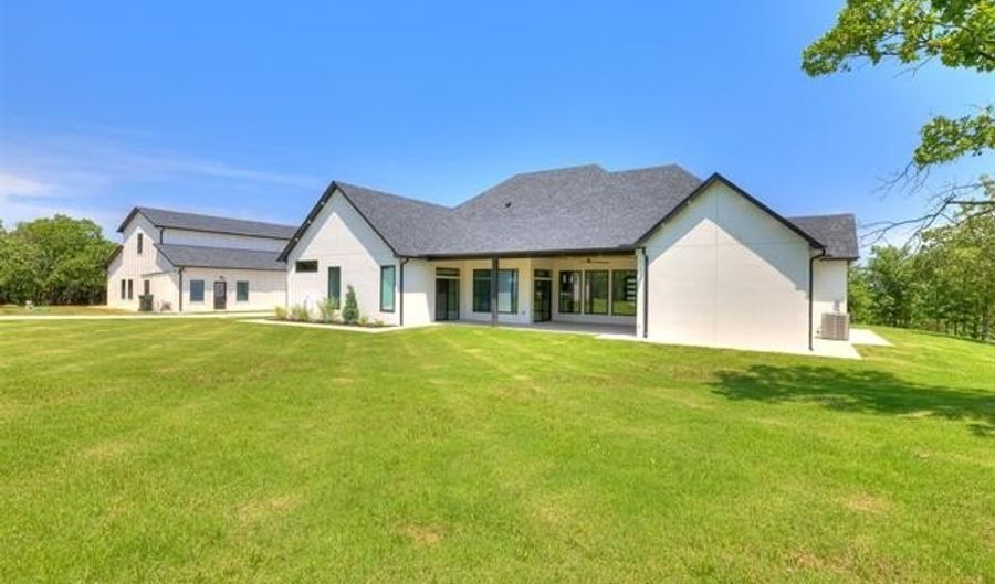 11446 Mary Knox Dr, Beggs, OK 74421 - 4 Beds, 4 Bath