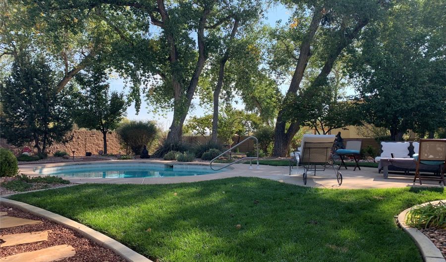 924 Camino Vista Rio, Bernalillo, NM 87004 - 4 Beds, 4 Bath