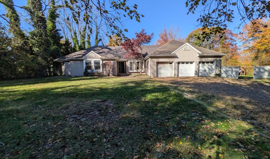 257 Ocean Gate, Bayville, NJ 08721 - 4 Beds, 3 Bath